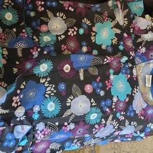 XL black with flowers scrub top